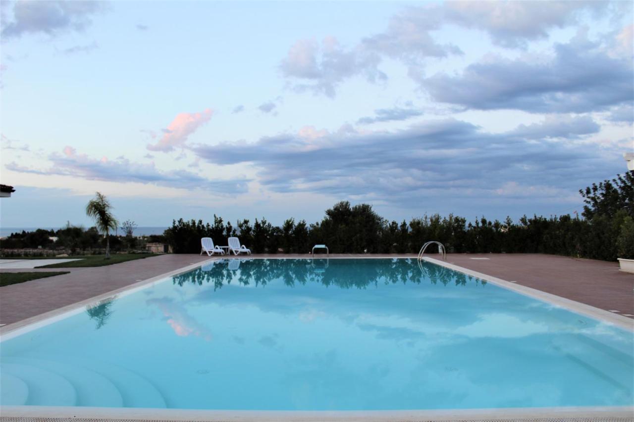 Villa Maria - Apartments In Villa With Pool Polignano a Mare Eksteriør bilde